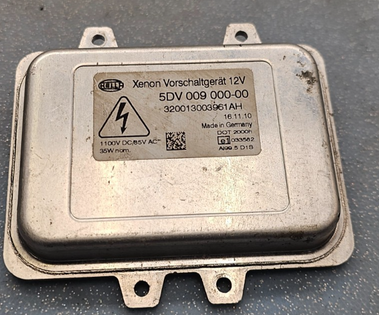 🔥08-16 Chrysler Town & Country Xenon HID Headlight Ballast
