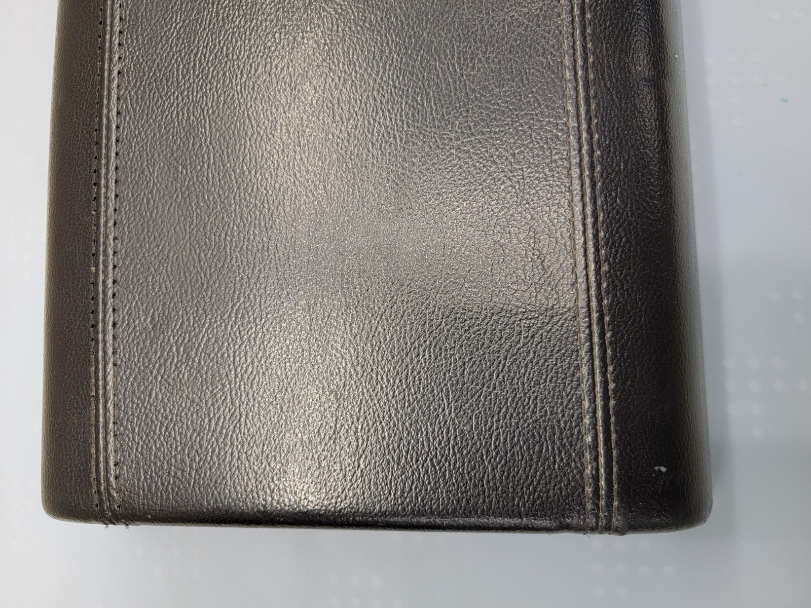 2003 - 2006 Lincoln Navigator Center Console Lid Armrest Dove Leather BLACK L18