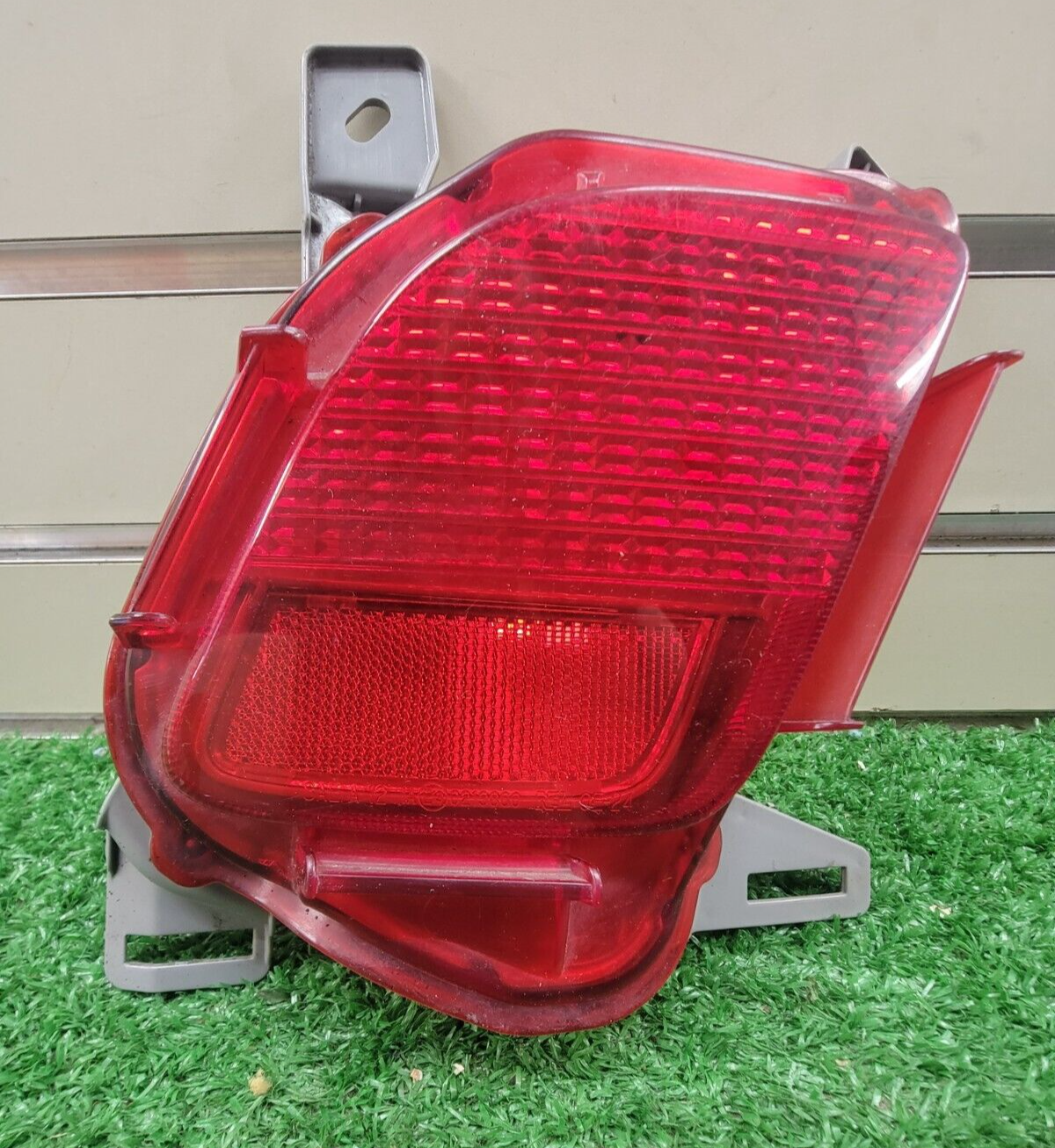 🔥14-19 Toyota Highlander Rear Bumper Reflector Driver Tail Light Assembly OEM