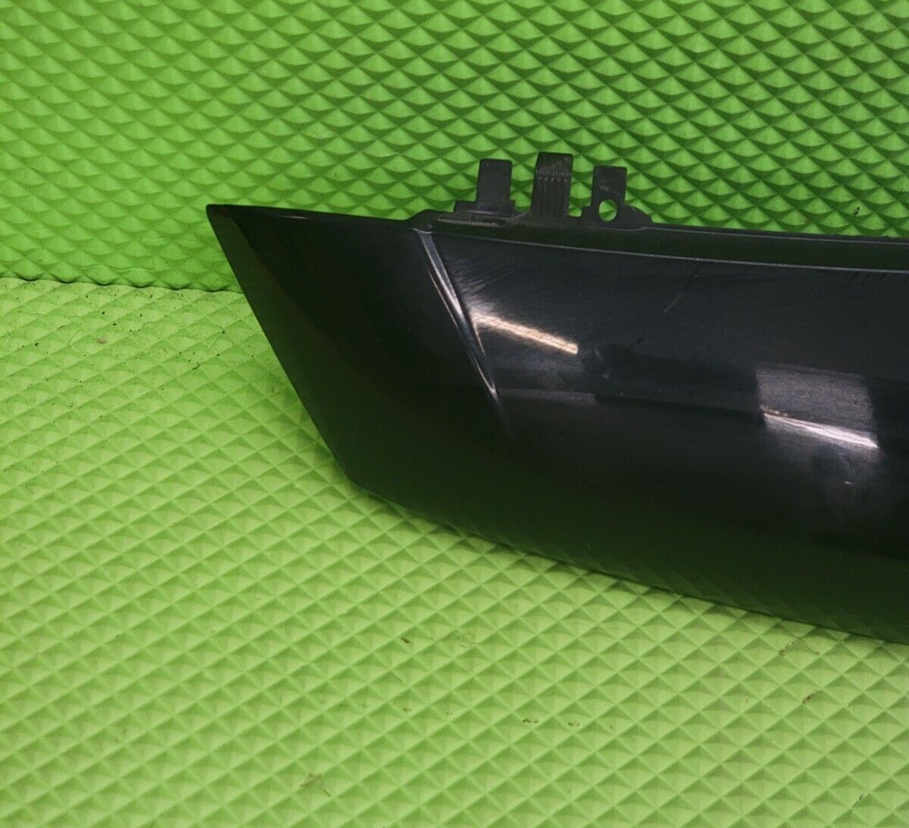 🔥2007-2014 CADILLAC ESCALADE REAR LEFT SIDE D PILLAR PANEL TRIM COVER BLACK