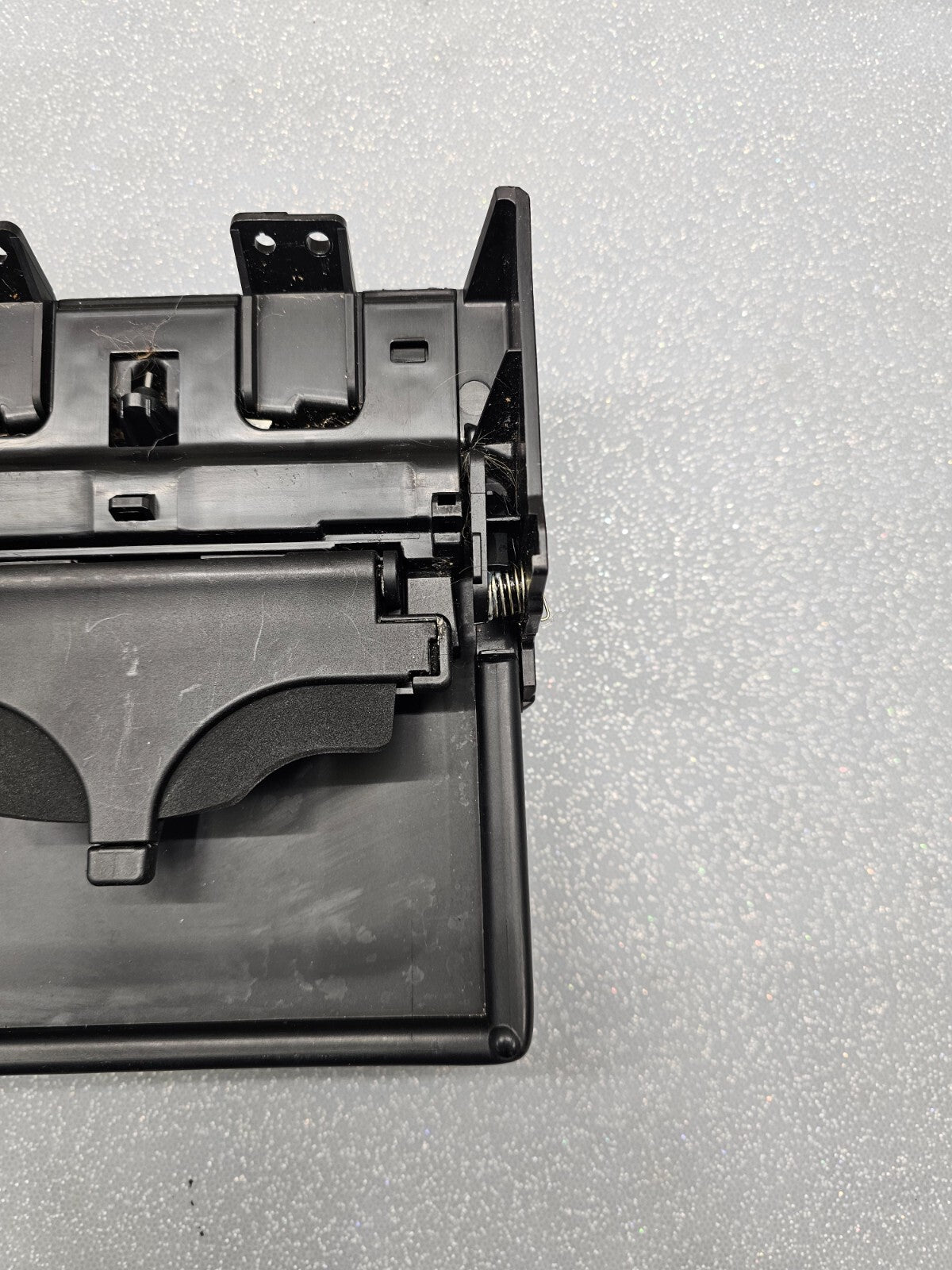 🔥02-06 Toyota Camry Center Console Lid Front Cup Holder drink holder Armrest
