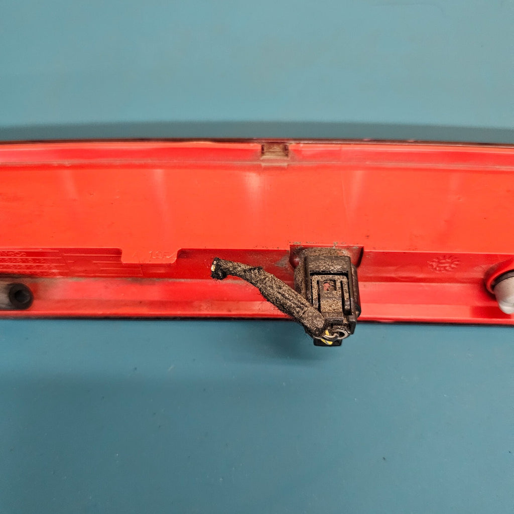 🔥12-19 Ford Fiesta Focus Hatchback 3rd Third Brake Light Tail Light Lamp OEM