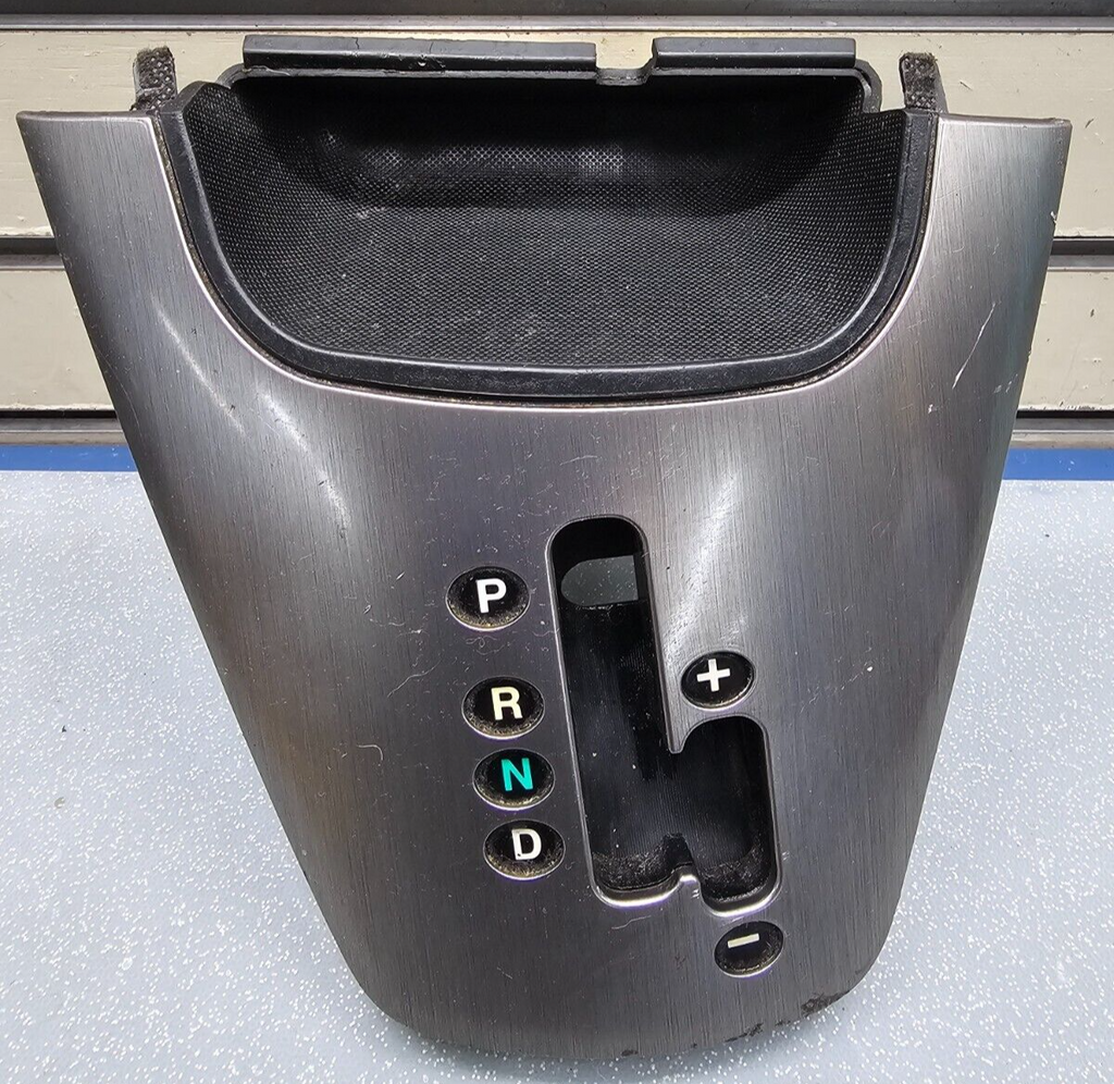🔥05-09 Hyundai Tucson Front Automatic Gear Shifter Bezel Trim Panel Silver OEM