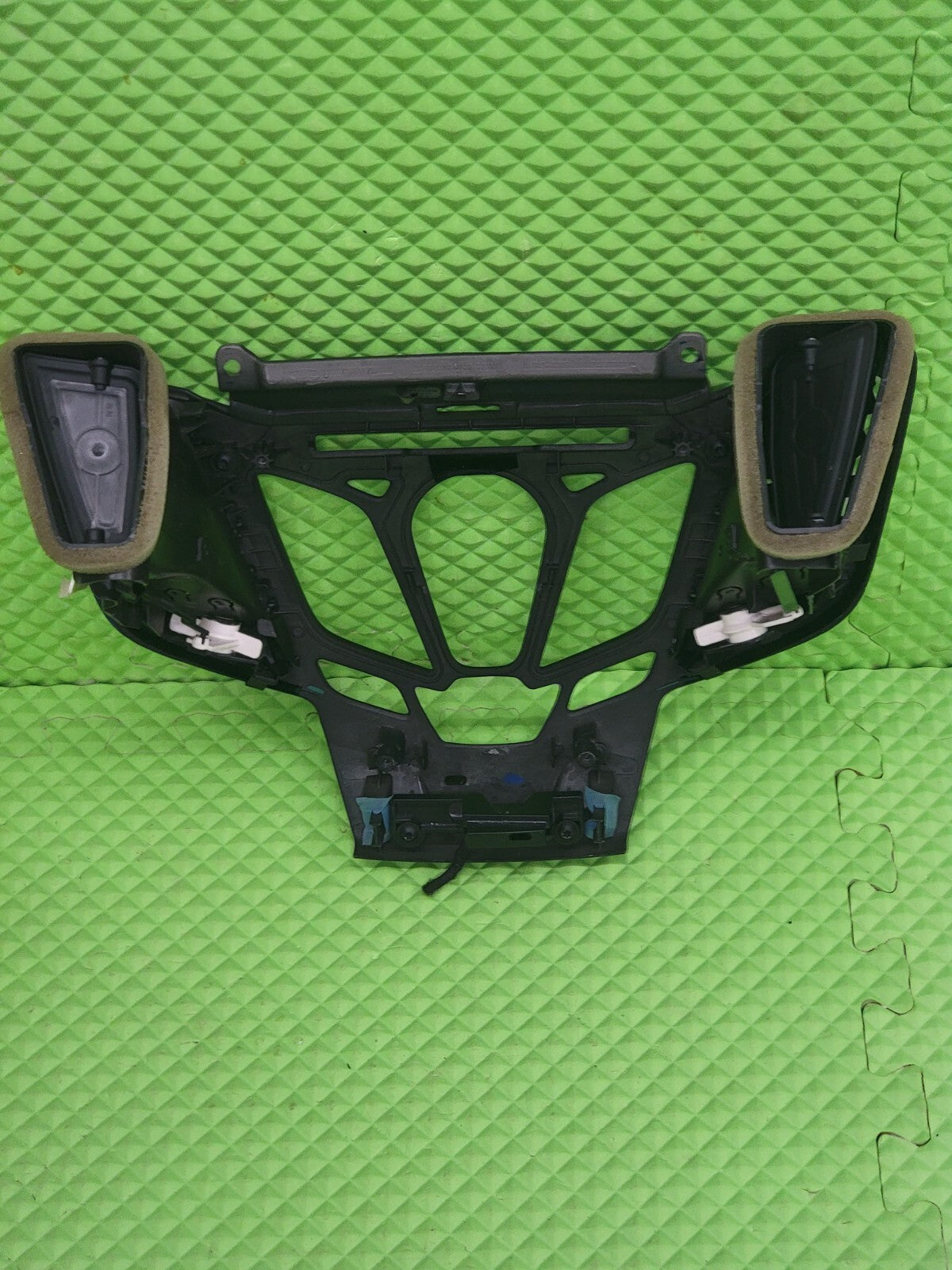 13-16 FORD FIESTA MK6 Sport Radio CD Player Switches Panel C1BT-18K811-PA BLACK