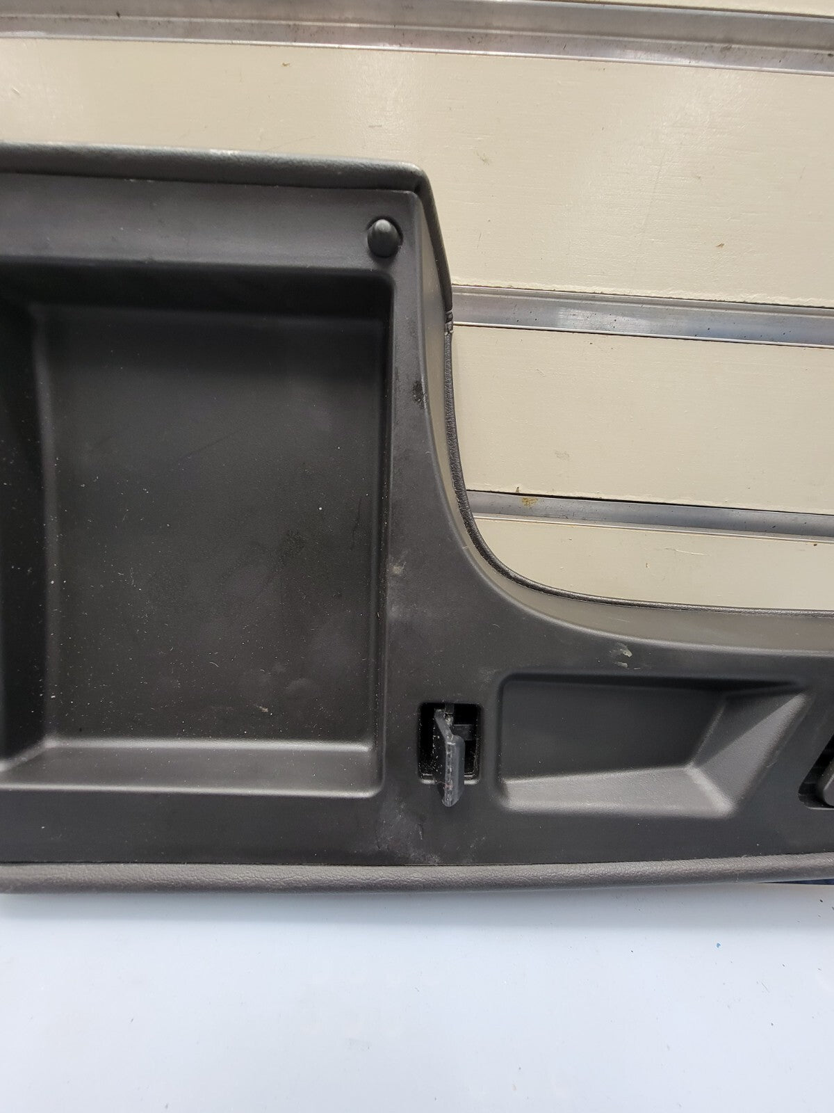 🔥2011-2017 Buick Regal Center Console Armrest Arm Rest Lid Black Leather