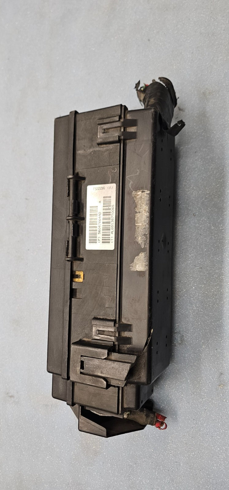 🔥2007 Jeep Liberty Under Hood Engine Relay Fuse Box Power Module Junction Block