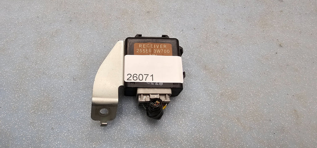 🔥00-02 QX4 PATHFINDER Signal Control Module Receiver Computer Unit OEM