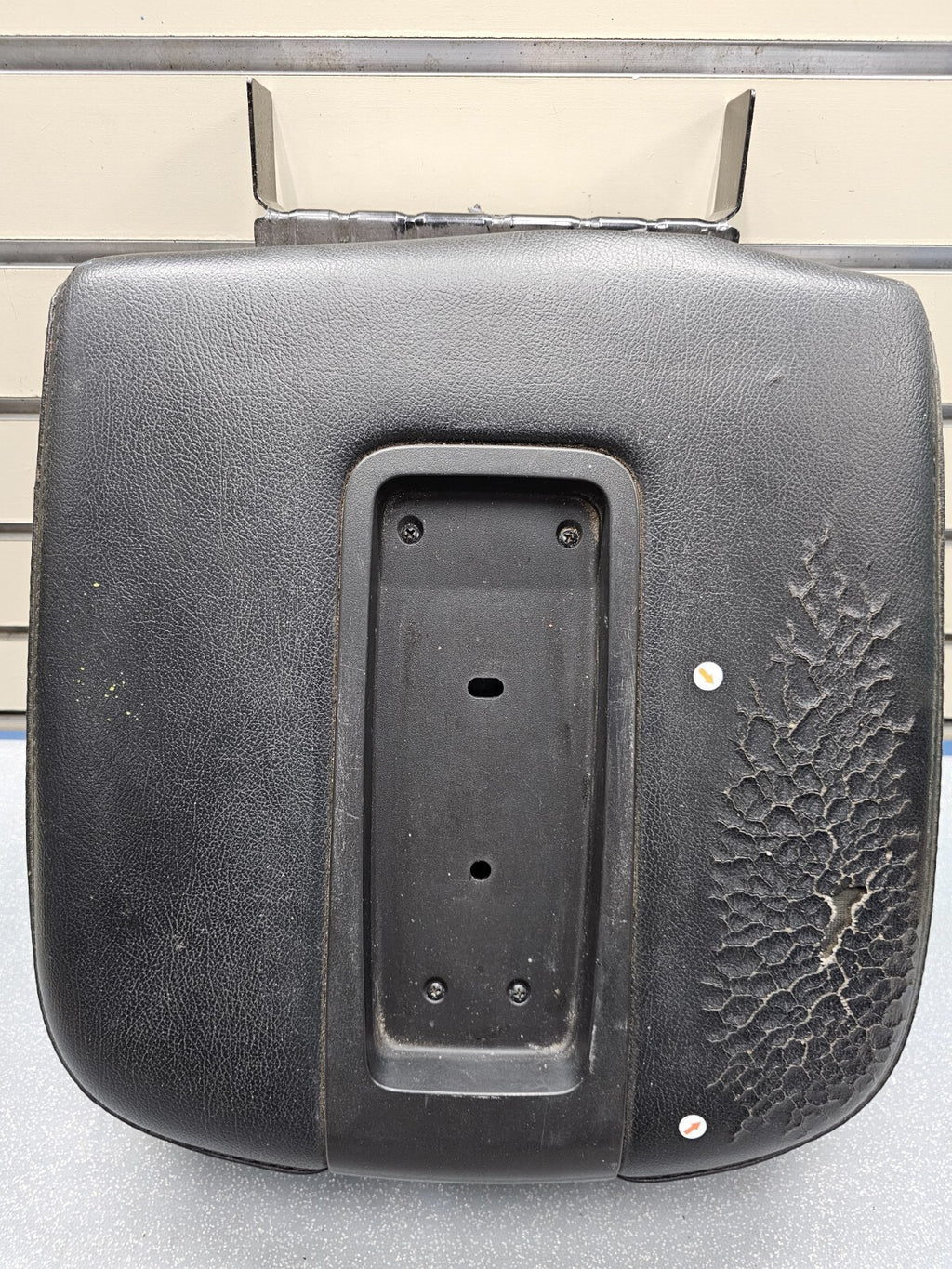 🔥07-14 Silverado Sierra Center Console Armrest Lid Leather Cover Assembly Black