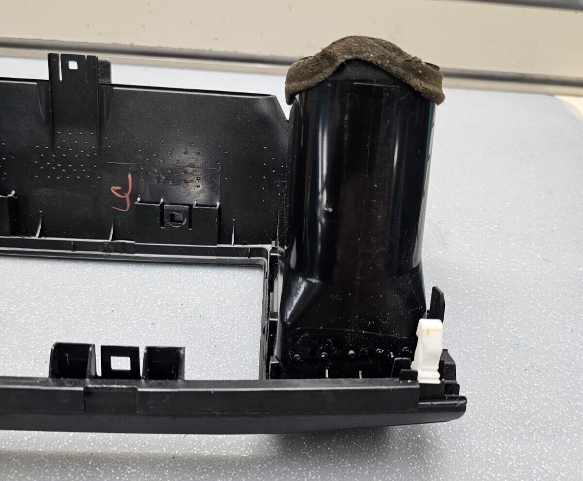 🔥02-06 CAMRY Center Dash AM FM RADIO BEZEL Trim Panel Assembly Carbon Black B25