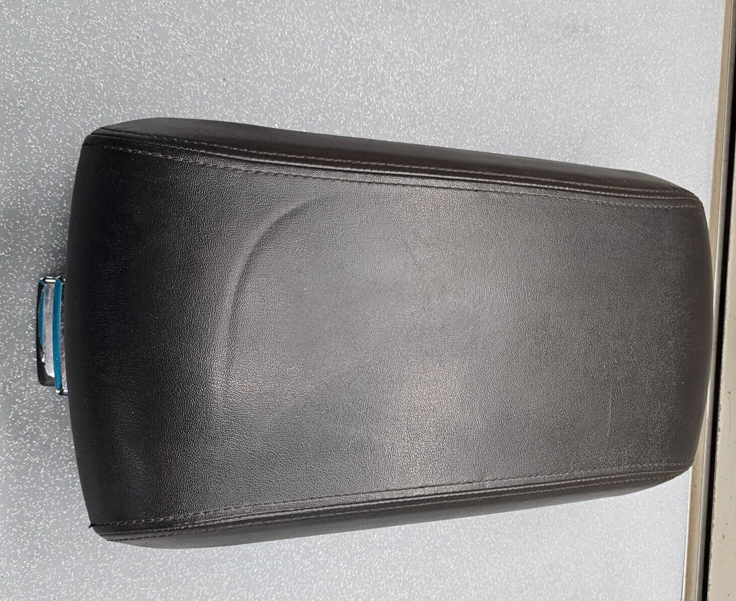 07-10 Lincoln MKX Console Lid Pull Cover Top Pad Leather Arm Rest Assembly Black