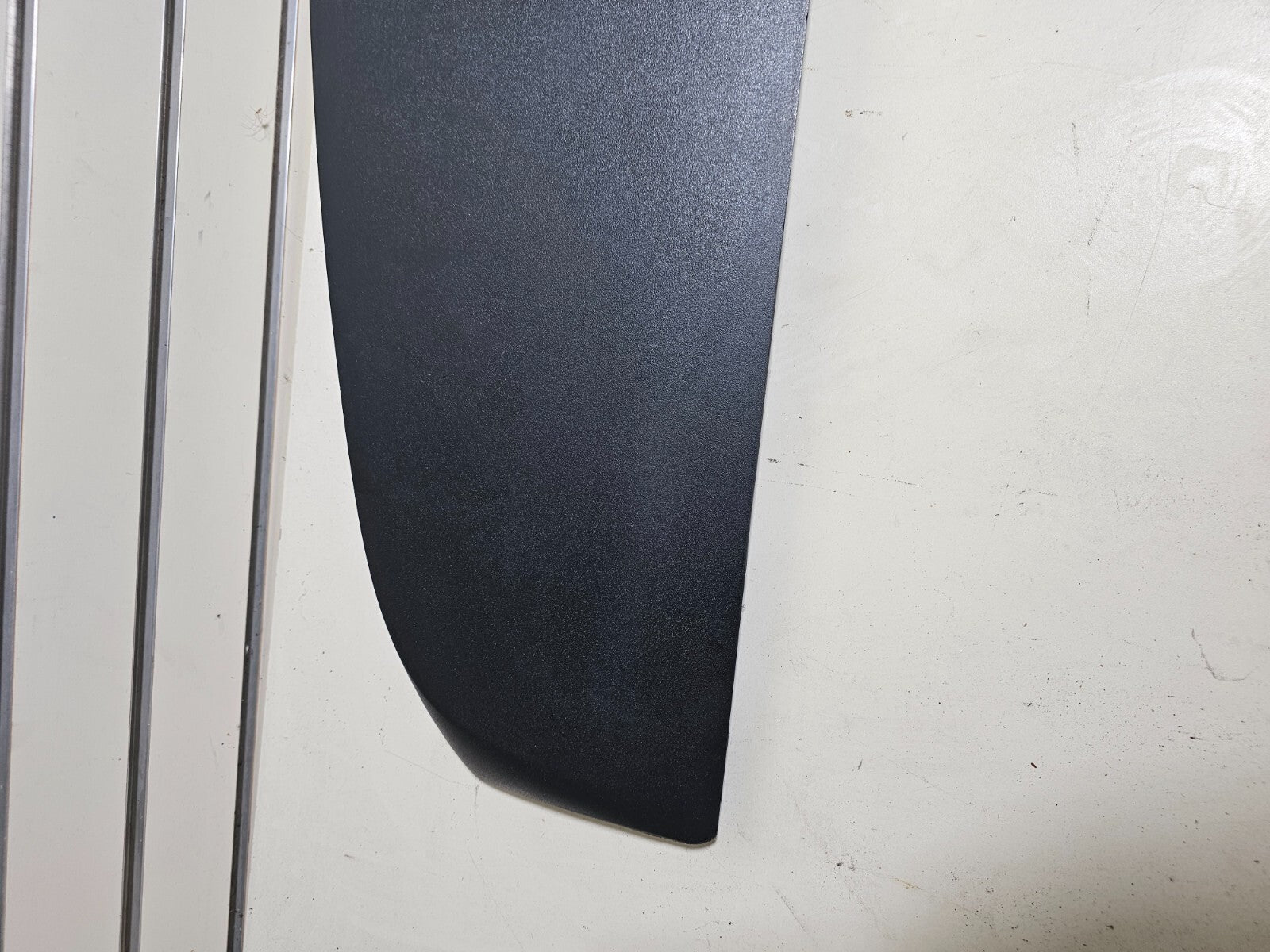 08-20 GRAND CARAVAN TOWN COUNTRY Trunk SPOILER 3rd Brake Light Molding BLACK SP1