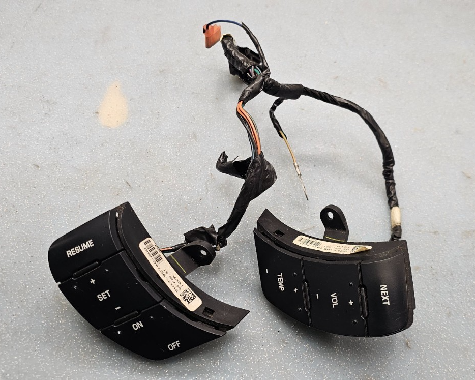 🔥05-11 CROWN VICTORIA GRAND MARQUIS STEERING COLUMN WHEEL CRUISE SWITCH OEM