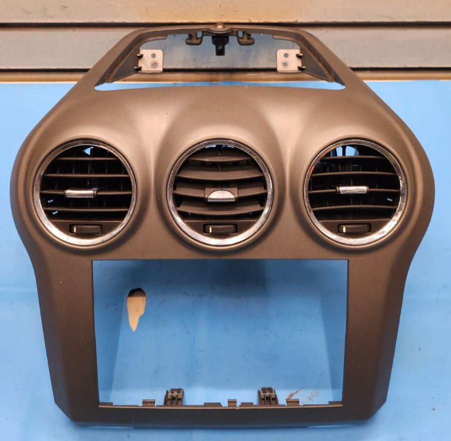 🔥08-10 Saturn Vue Center Dash Radio Stereo Display Bezel Trim Panel DK TAN B31