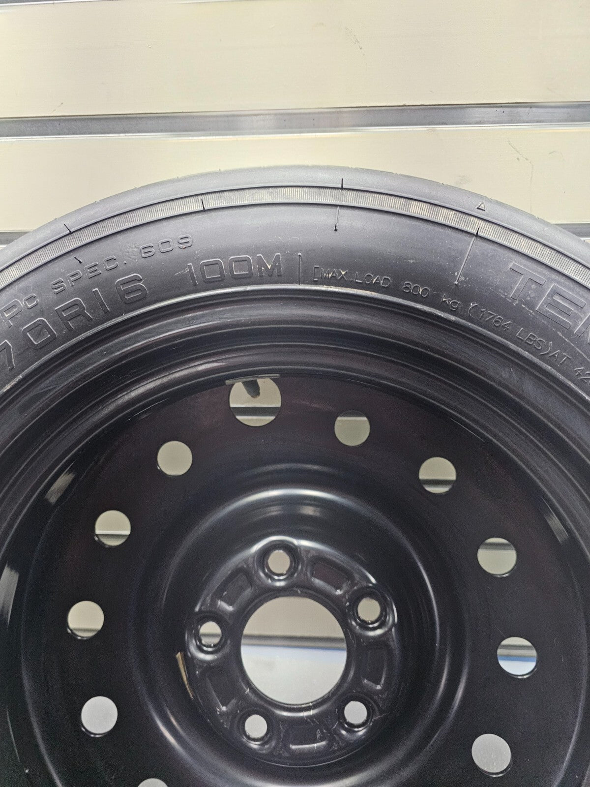 03-09 PONTIAC VIBE SPARE TIRE/PV