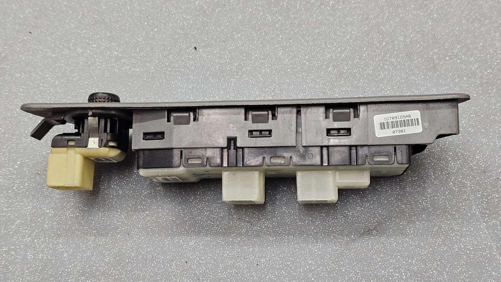 🔥11-14 Chrysler 200 Compass Dakota Left Driver Master Power Window Switch Gray