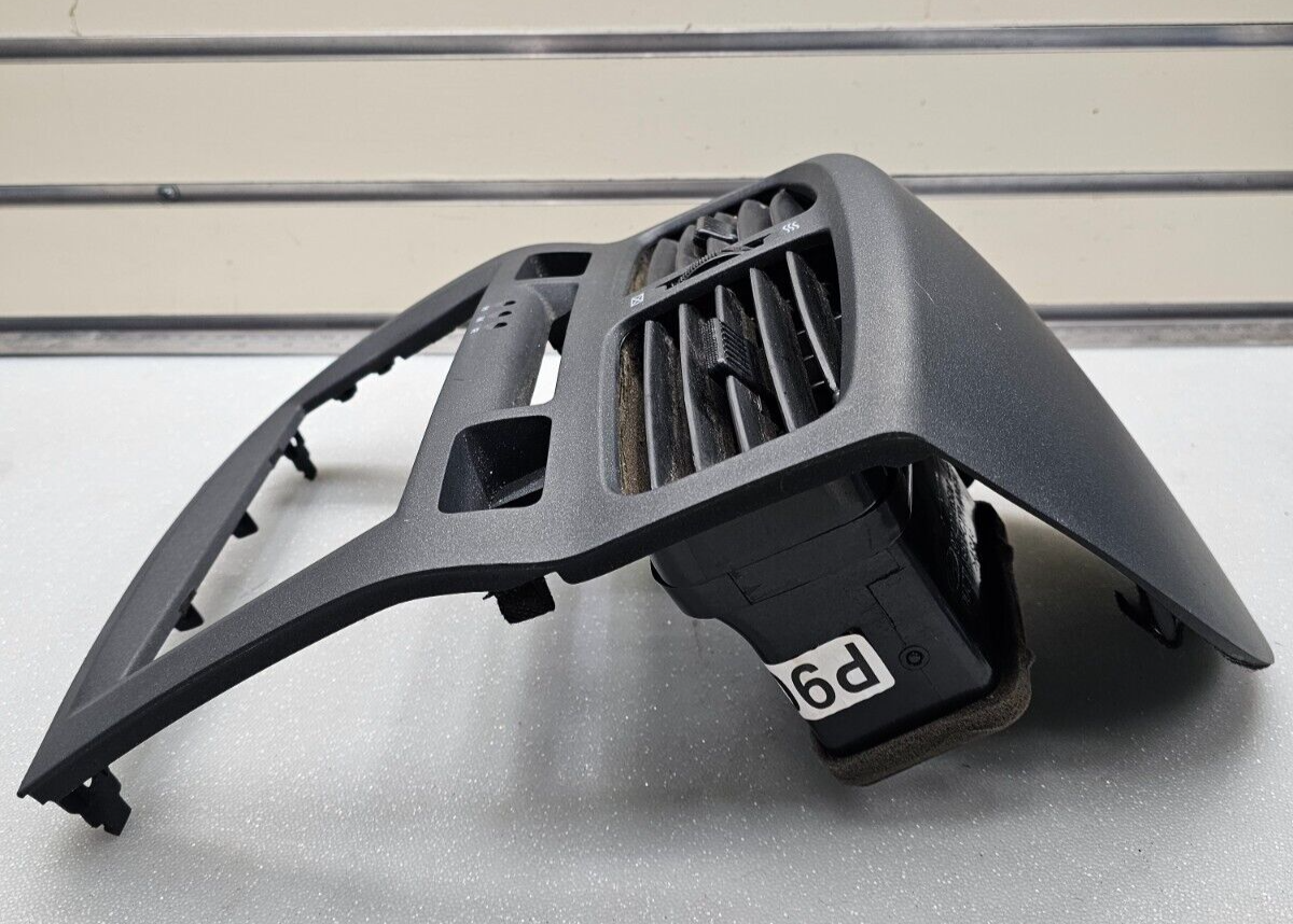 🔥2001-2006 HYUNDAI SANTA FE OEM CENTER DASH RADIO HEAT AC VENT TRIM BEZEL BLACK