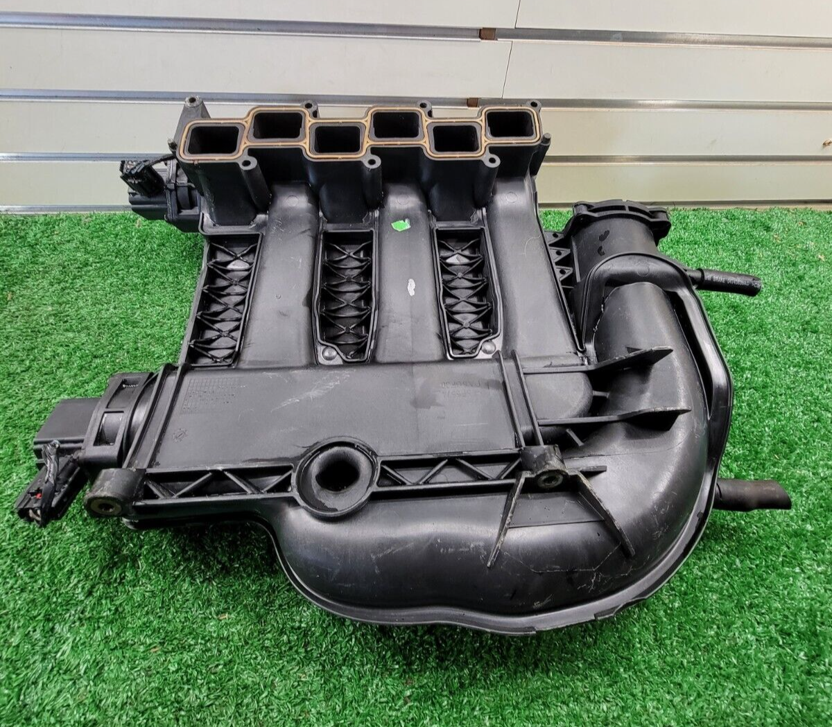 🔥07-10 Dodge Avenger Journey Sebring 3.5 L Upper Air Intake Manifold Plenum OEM