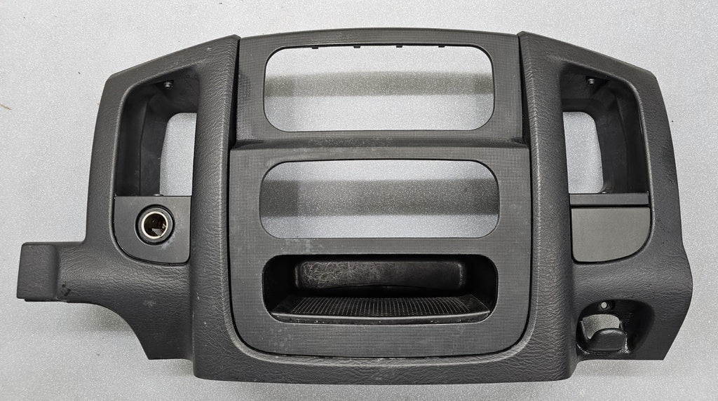 🔥02-05 Dodge RAM Dash RADIO Audio Stereo Bezel Climate Trim Panel Black B10