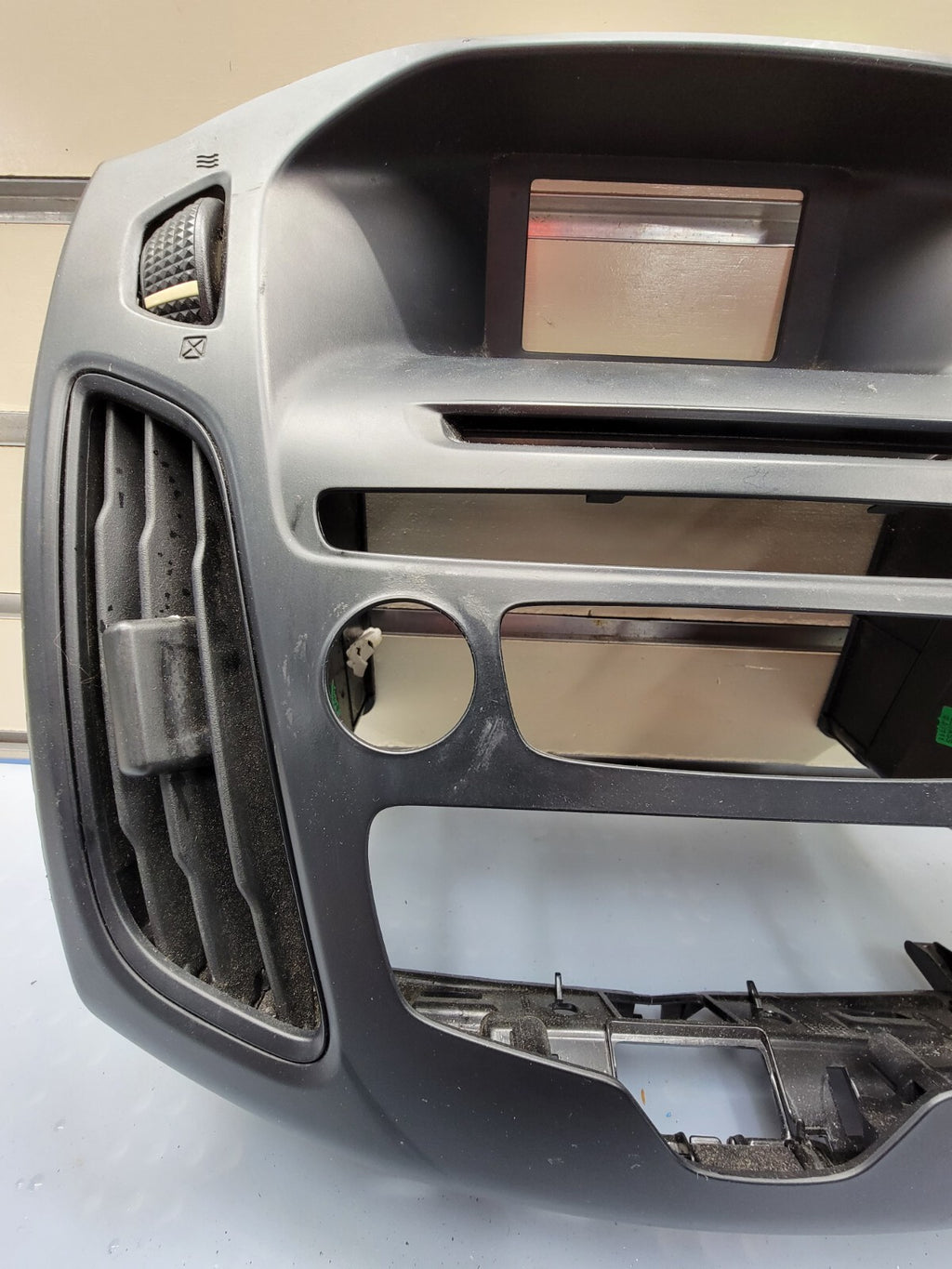 🔥2015-2017 Ford Focus SE Dash Trim Radio Player Control Bezel Cover S Gray OEM
