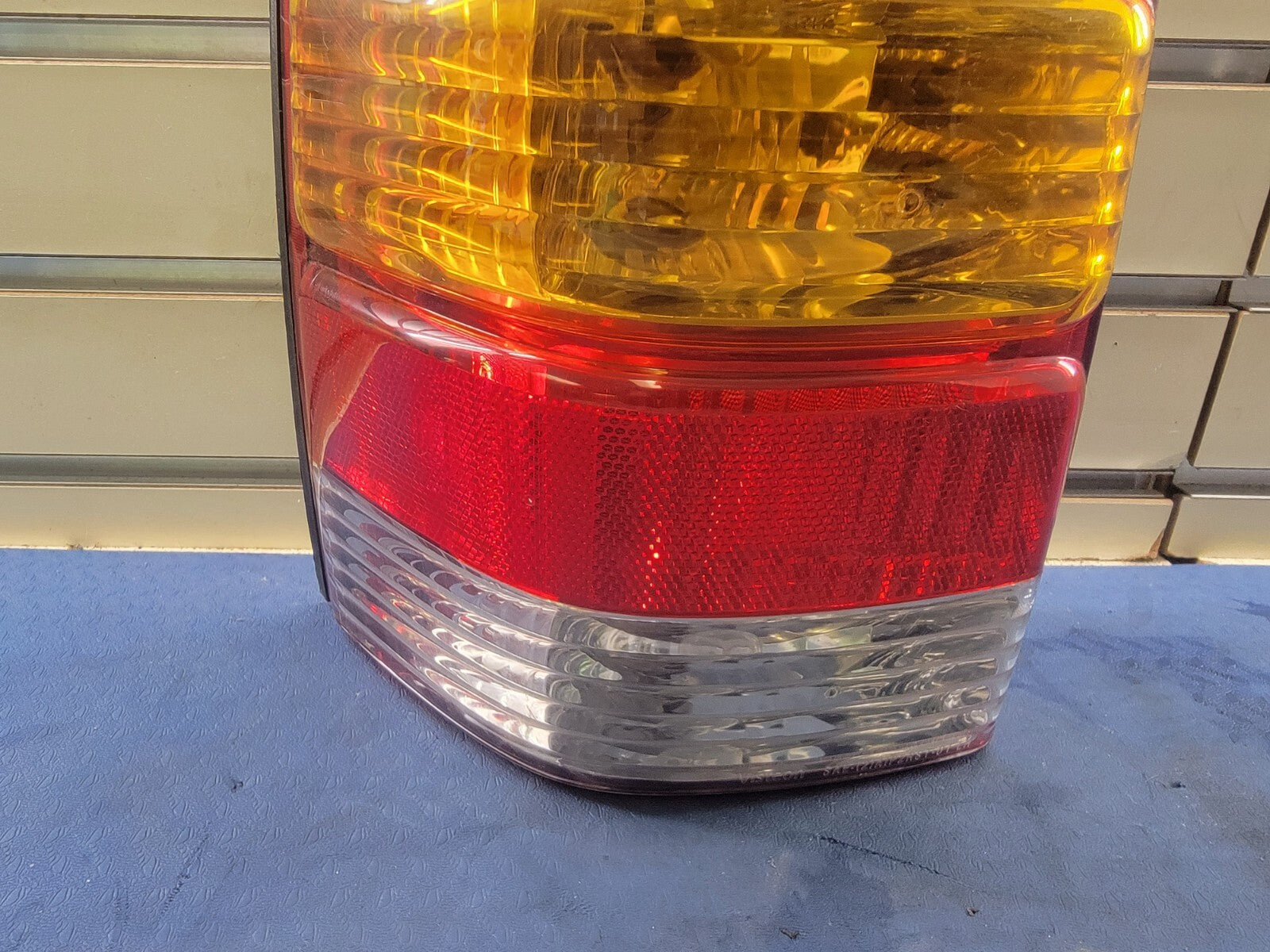 🔥01-07 Ford Escape Rear Right Passenge Side Tail Light Lamp Assembly Chrome OEM