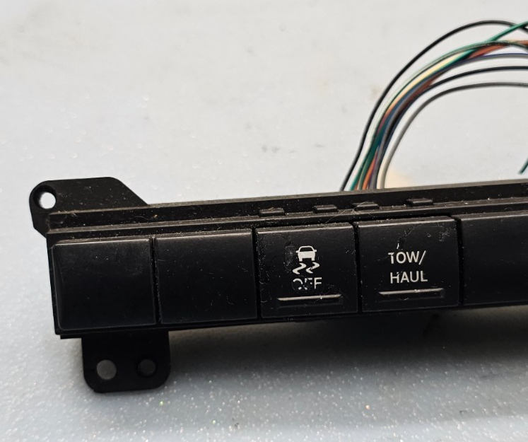 🔥04-07 Grand Cherokee Commander Traction Switch TCS OFF Panel Assembly Black