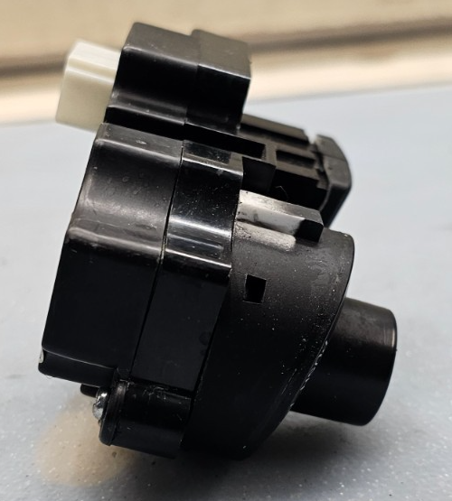 🔥2008-2012 Pathfinder Armada Radio Scan Seek Track Tune Switch OEM