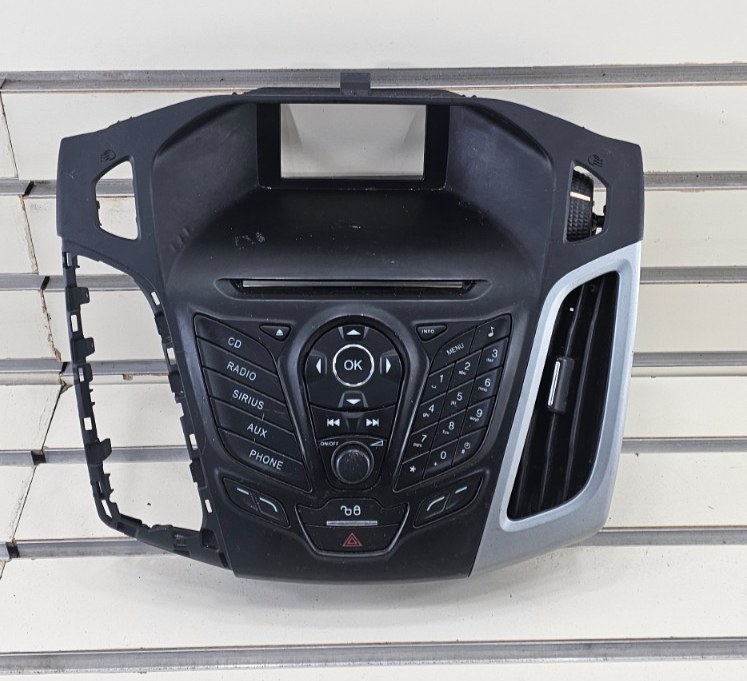🔥12-14 FORD FOCUS CENTER DASH RADIO DISPLAY PANEL SURROUND BEZEL TRIM BLACK OEM