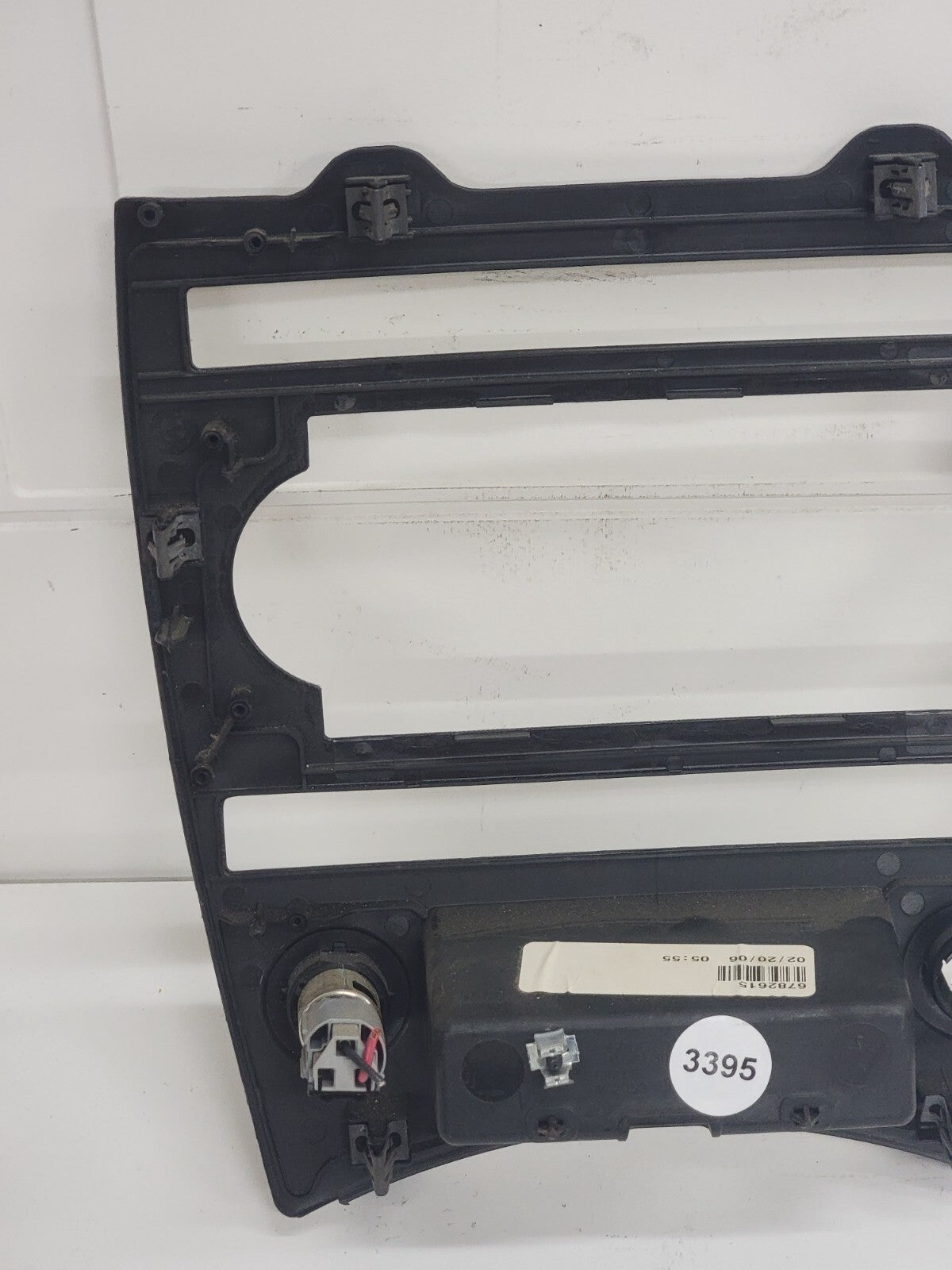🔥2005-2006 JEEP GRAND CHEROKEE DASH PANEL RADIO SURROUND TRIM BEZEL OEM B70