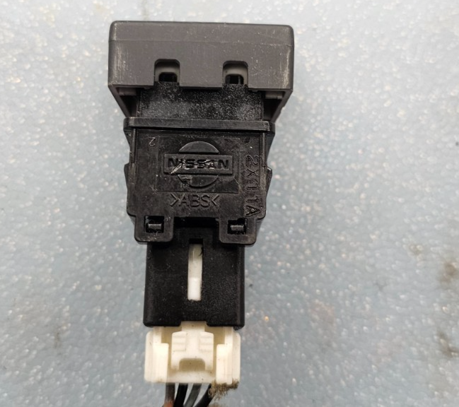 🔥13-19 Sentra Emergency Hazard Warning Control Switch Push Button Assembly