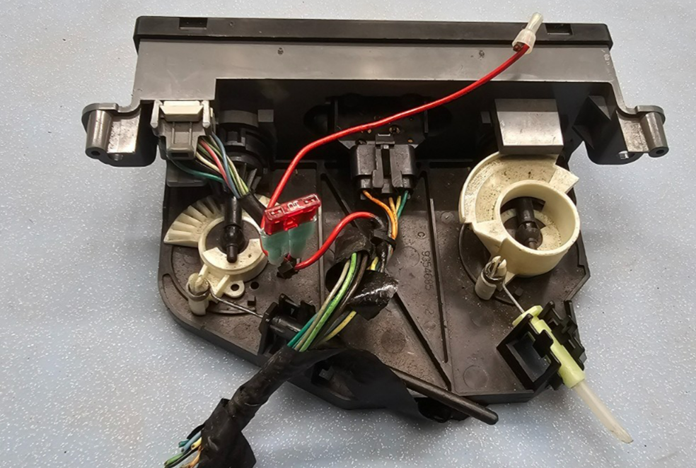 🔥00-02 Saturn S-Series Dash A/C Heater Climate Temperature Control Conditioner