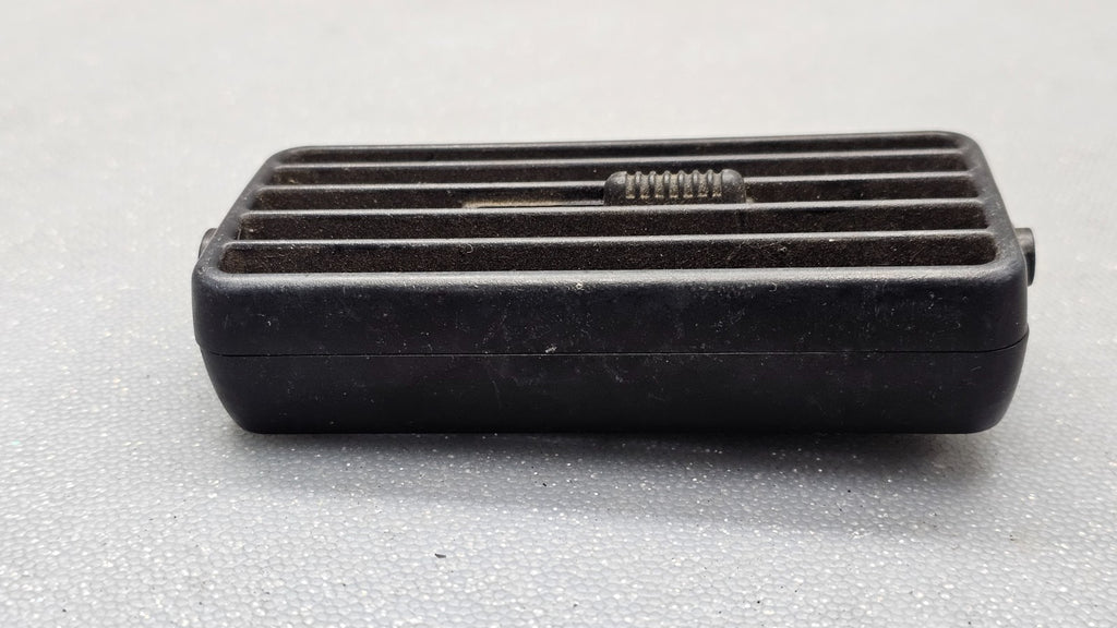 🔥05-07 FORD FOCUS CENTER DASH A/C AC HVAC AIR VENT HEATER PANEL BLACK