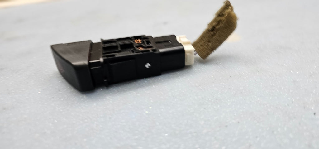 🔥01-03 MAZDA PROTEGE PROTEGE5 HAZARD EMERGENCY FLASHER 4WAY SWITCH BUTTON