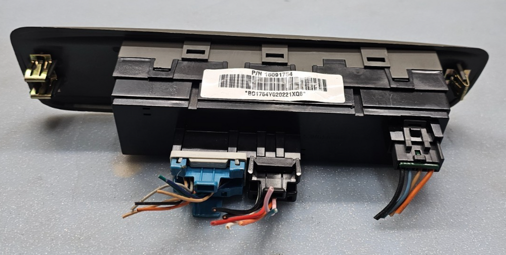 🔥02-05 GMC ENVOY PASSENGER WINDOW SWITCH BEZEL DARK GRAY OEM