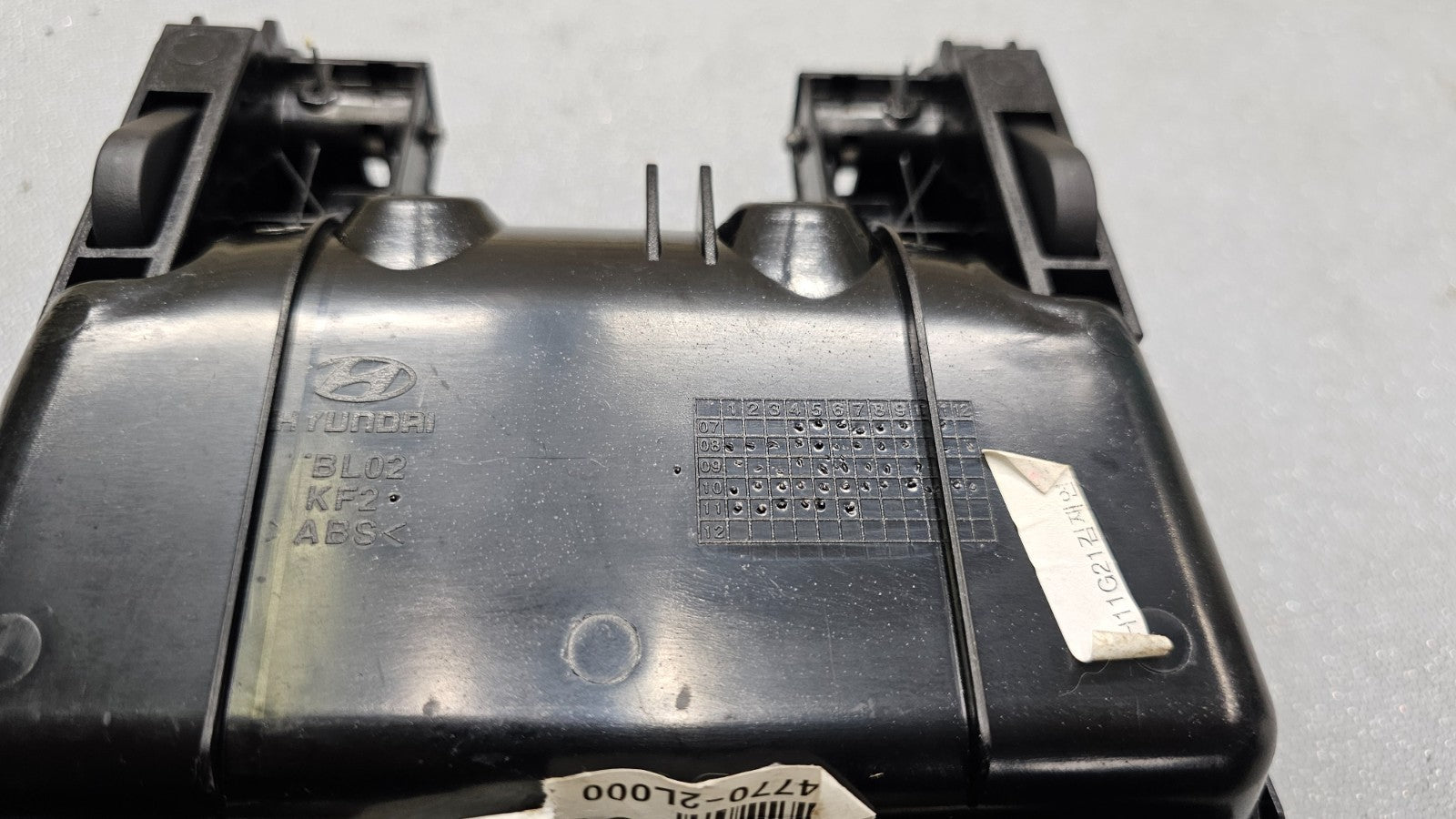 🔥07-10 Elantra Center Upper Dash Cubby Storage Compartment Assembly Black OEM
