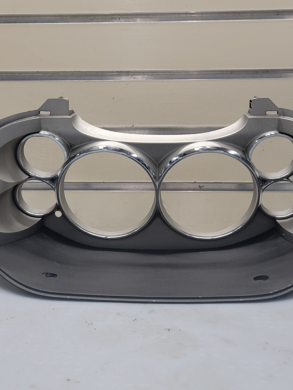 07-13 CHEVY SILVERADO DASH SPEEDOMETER INSTRUMENT GAUGE CLUSTER BEZEL TRIM B C21