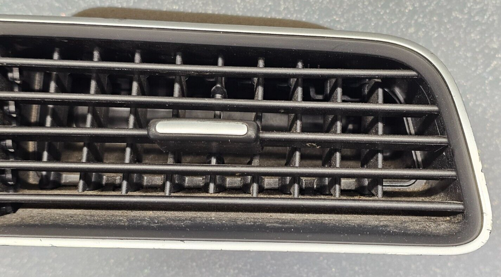 🔥16-19 VW PASSAT DASH RIGHT PASSENGER AIR VENT HEATER CONDITIONING BLACK/SILVER