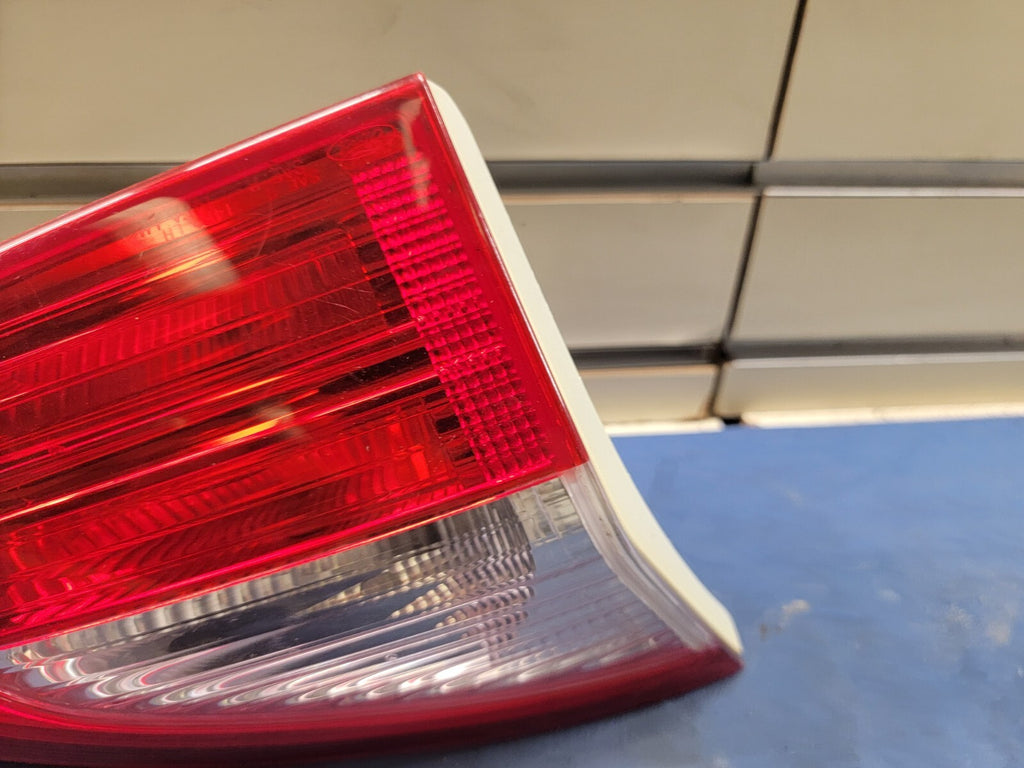 🔥2014-2019 Ford Fiesta Sedan LEFT DRIVER Side Inner Taillight Taillamp OEM