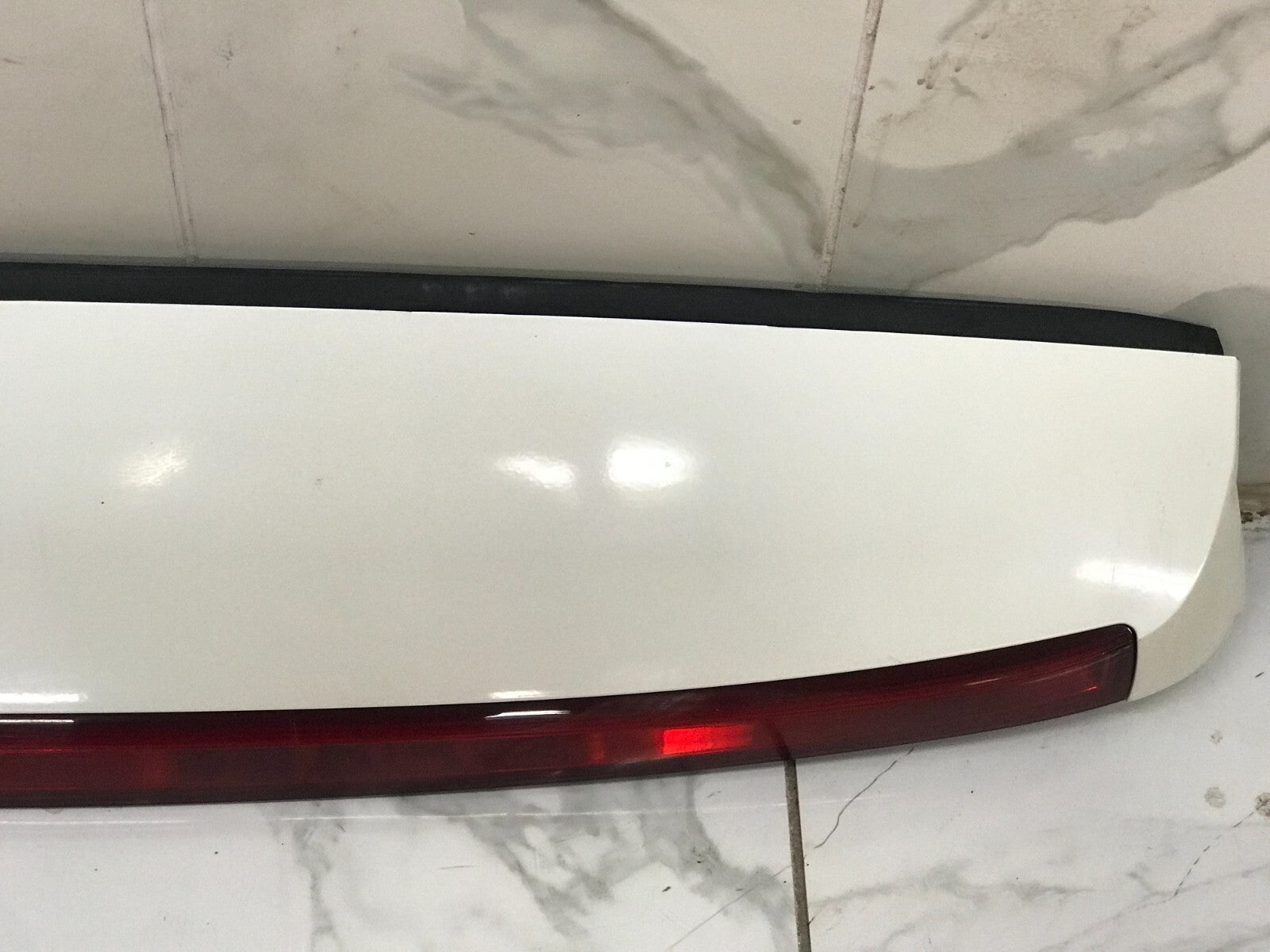 🔥07-14 CADILLAC ESCALADE LIFTGATE SPOILER WING 3RD THIRD TAILLIGHT