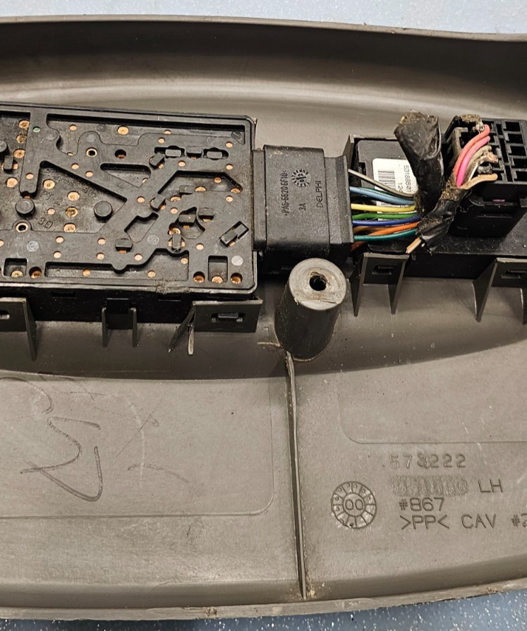 🔥2002-2005 GMC Envoy Power Directional Seat Switch LEFT DRIVER Side GRAY OEM