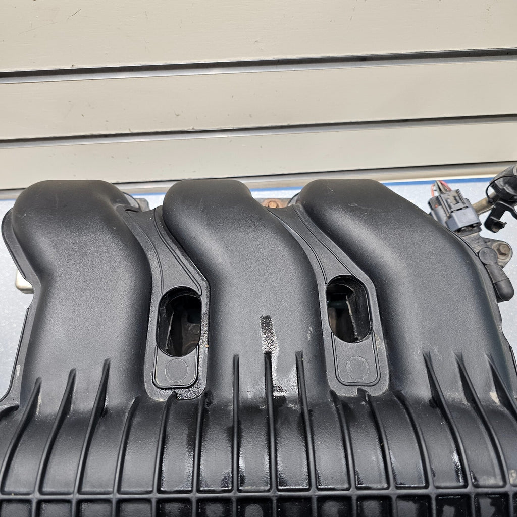 🔥05-07 Ford 500 Freestyle Upper Intake Manifold 3.0L Plenum OEM