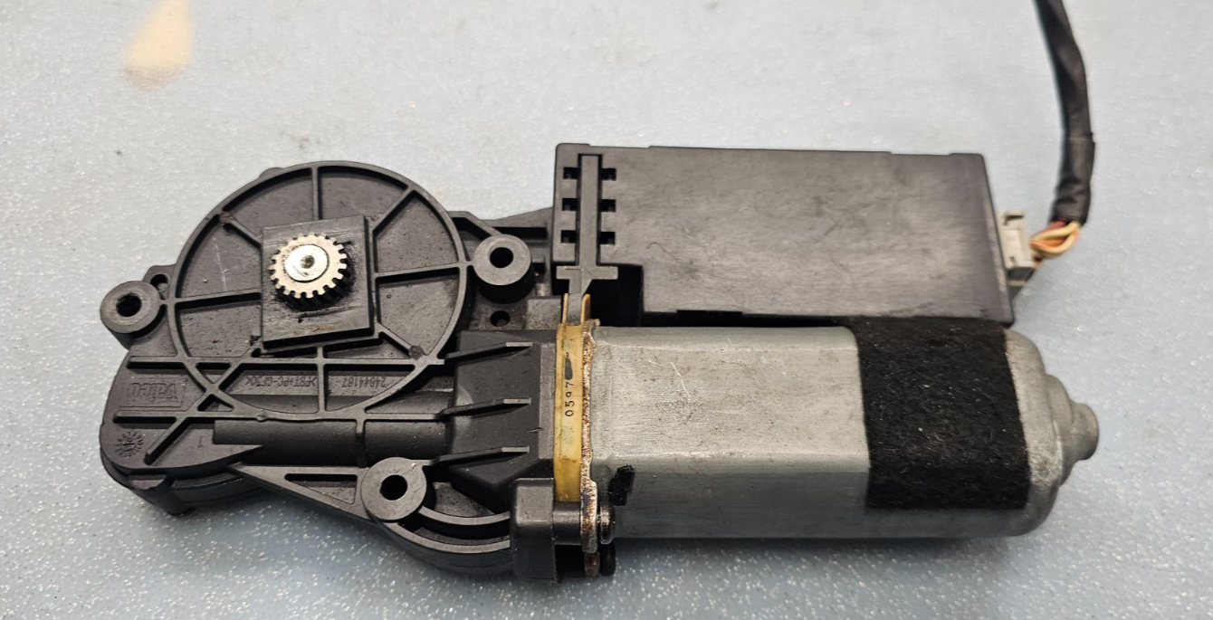 🔥06-09 Ford Fusion Mercury Milan Lincoln Town Car Power Sun Roof Motor Assembly