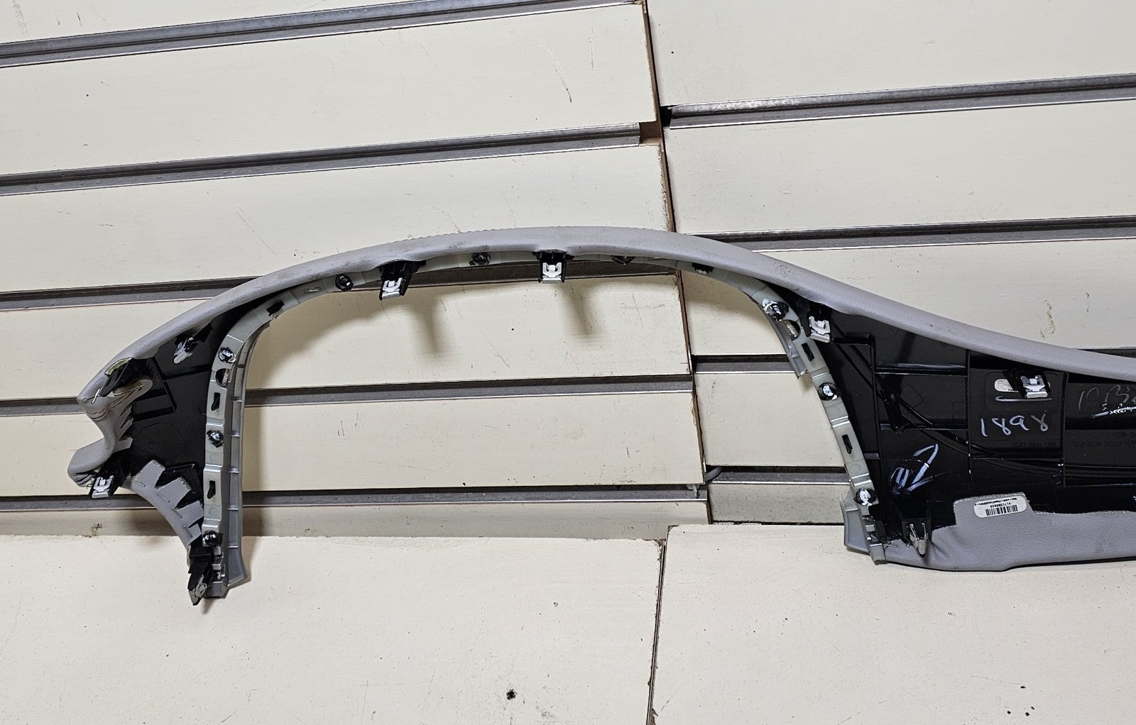 🔥17-20 CHEVROLET TRAX LS FRONT DASH PANEL TRIM BEZEL TOUCH DISPLAY RIGHT Side