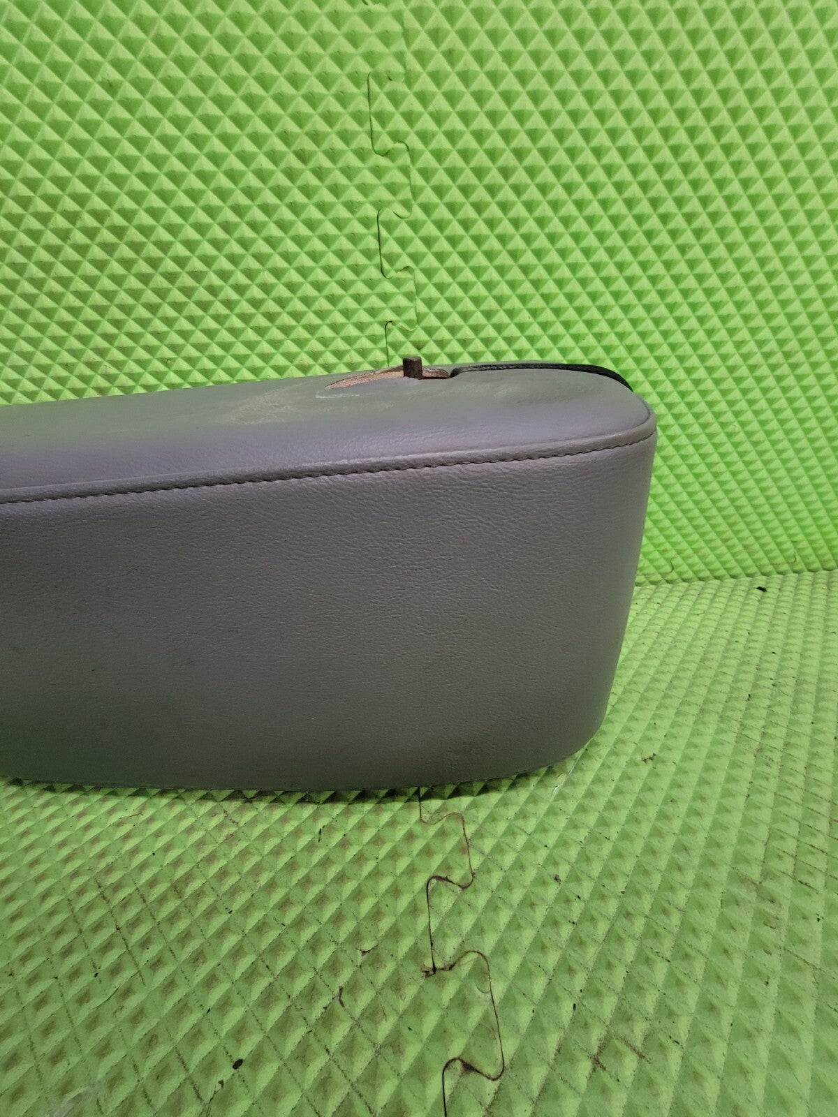 🔥04-11 Ford Ranger Center Console Armrest Lid Storage Compartment Leather GRAY