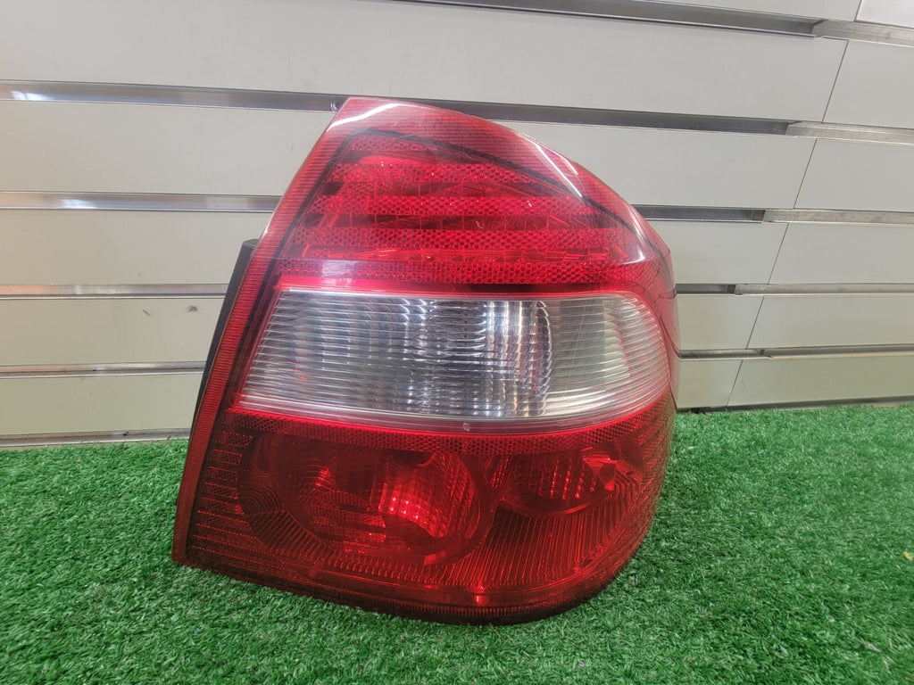 🔥05-07 Ford Five Hundred Tail Light Lamp Rear Right Passenger Assembly Chrome