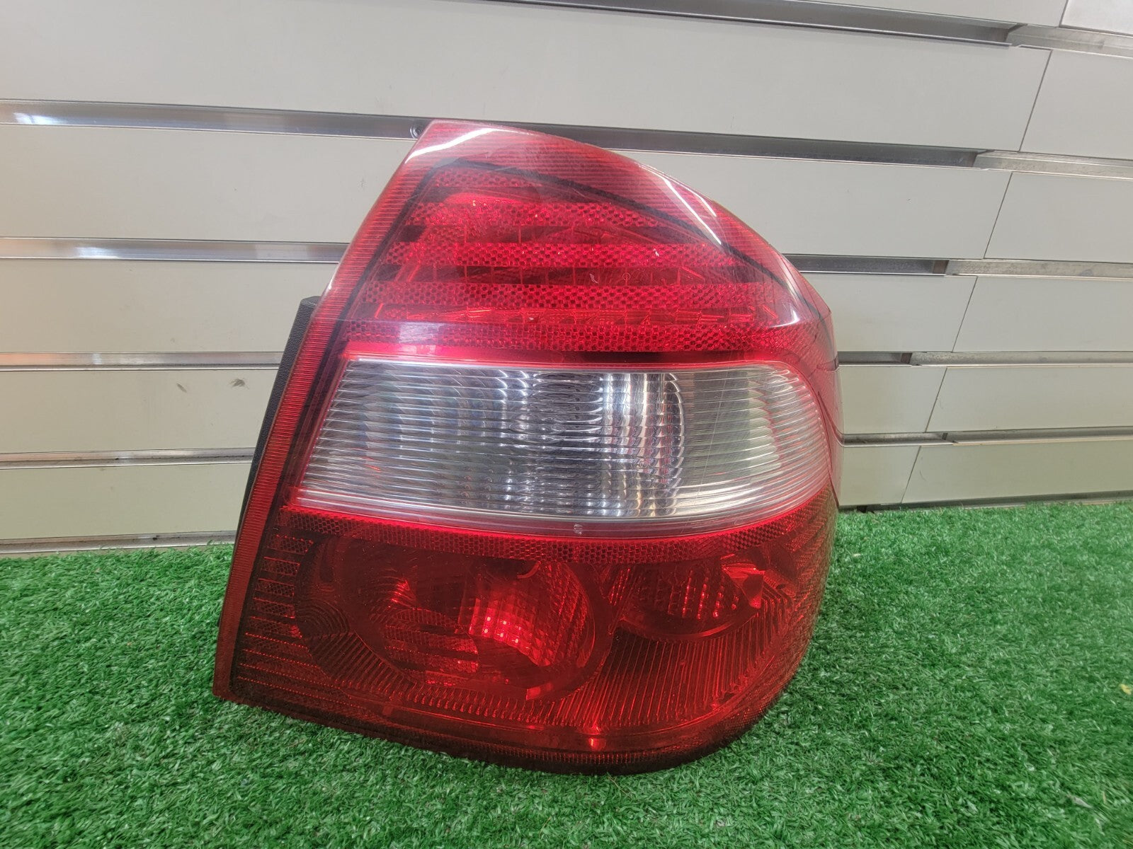 🔥05-07 Ford Five Hundred Tail Light Lamp Rear Right Passenger Assembly Chrome