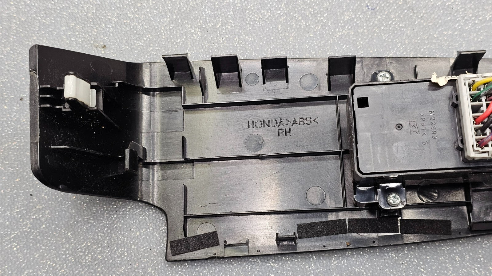 🔥05-10 Honda Odyssey Front Right Passenger Door Window Switch Lock Bezel Silver