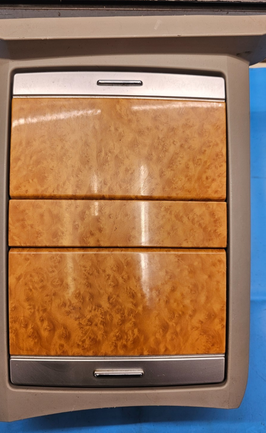 🔥07-09 Aspen Center Console Storage Bin Bezel Assembly Cup Holder Mopar Wood
