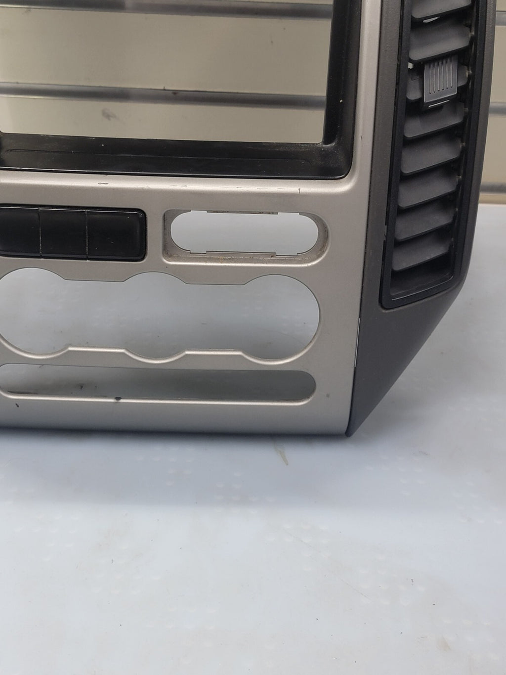 🔥2007 - 2010 Ford Edge Center Dash Bezel Radio Storage Climate Control / Vents