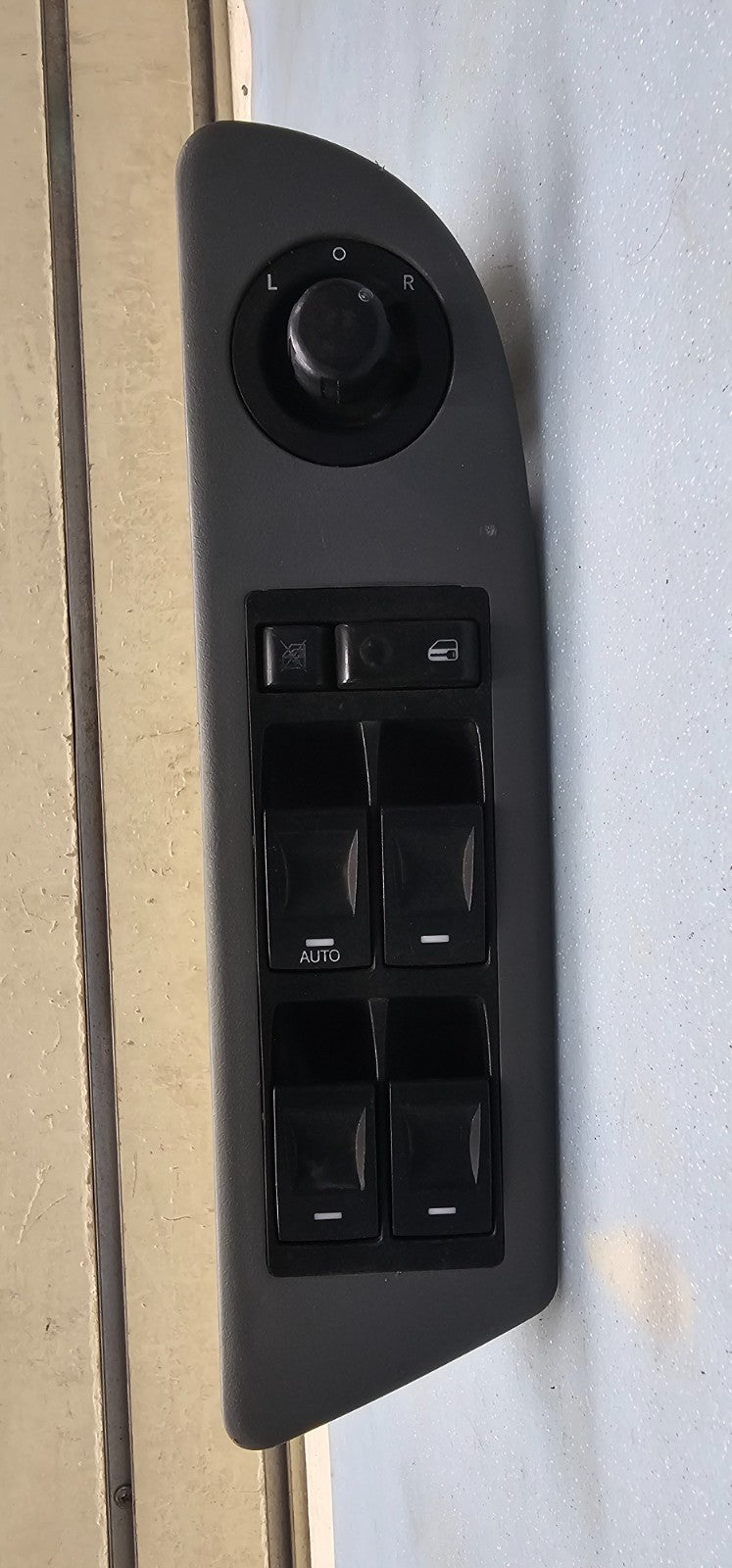 🔥04-06 Charger Magnum Durango Dakota Left Driver Power Window Switch Silver