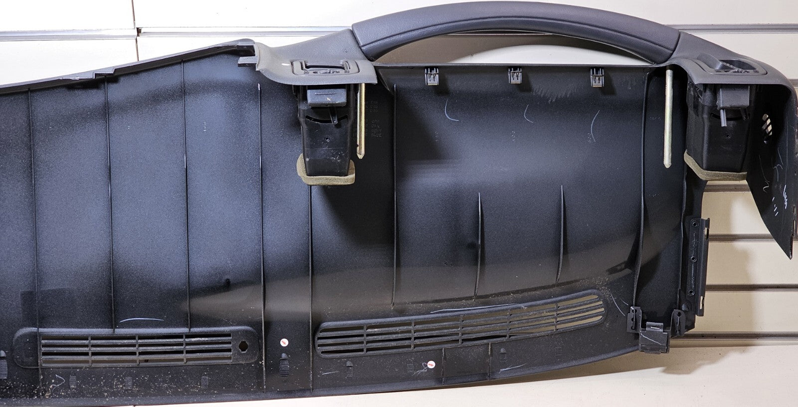 🔥99-06 SILVERADO SIERRA TAHOE Upper Cap Cover Top Dashboard Pad GRAPHITE DP1